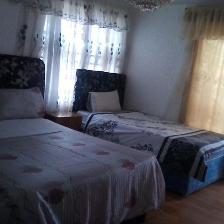 Guest House Macauly Johannesbourg Extérieur photo