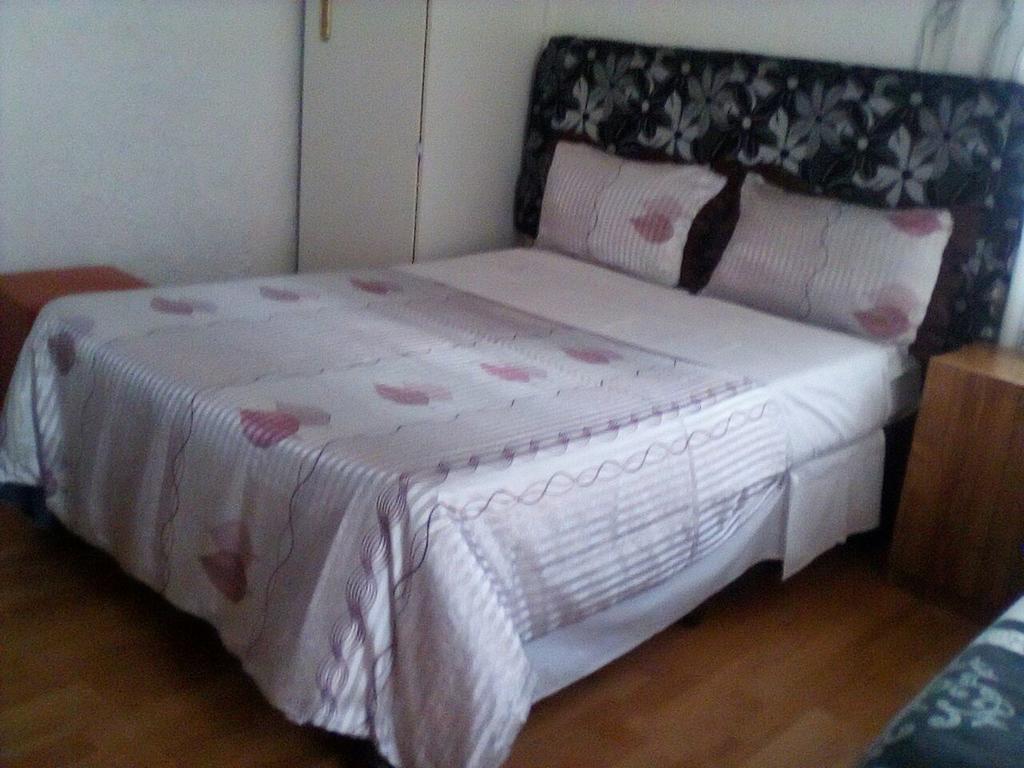 Guest House Macauly Johannesbourg Extérieur photo