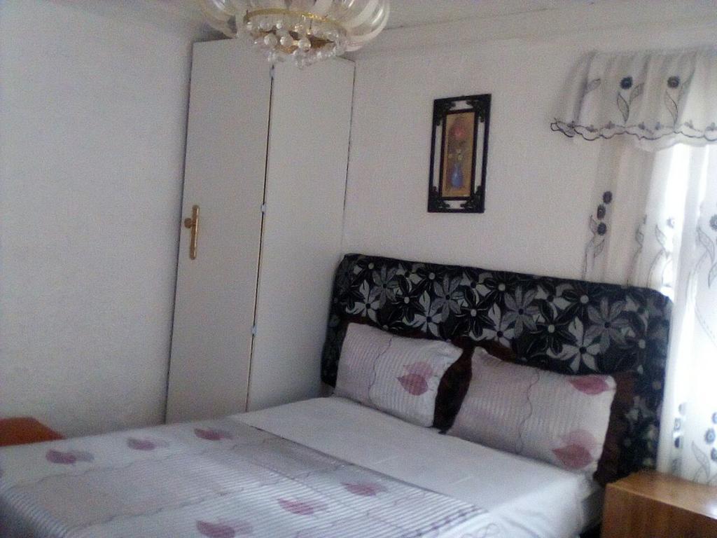 Guest House Macauly Johannesbourg Extérieur photo